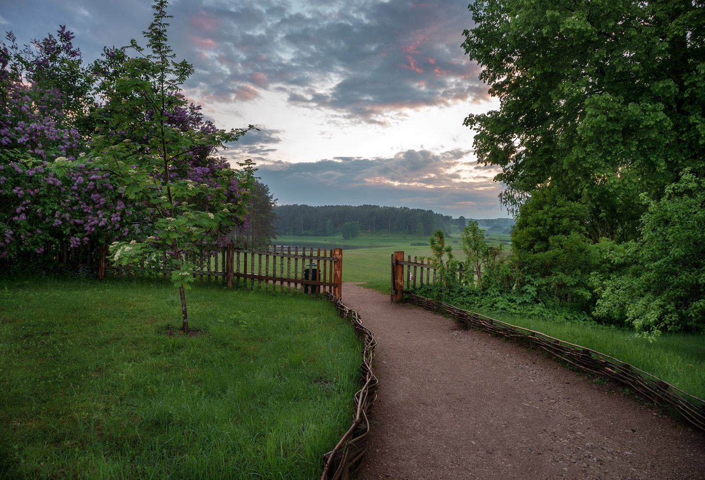 СПБ: Нетленная классика на «Ласточке» (3 дня) СПБ: Нетленная классика на «Ласточке» (3 дня)